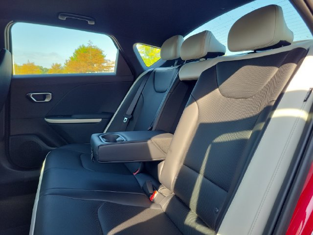 New 2026 Kia K4 GT-Line w/ GT-Line Sunroof Package FWD image 9