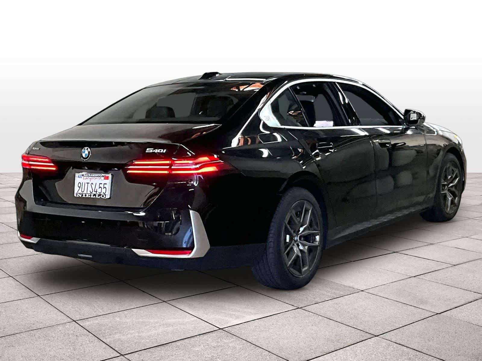 Used 2026 BMW 540i xDrive w/ Executive Package AWD/4WD image 14