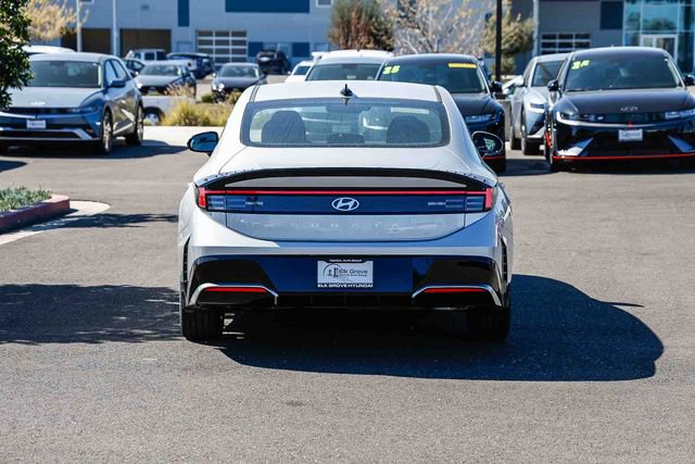 New 2026 Hyundai Sonata SEL FWD image 4