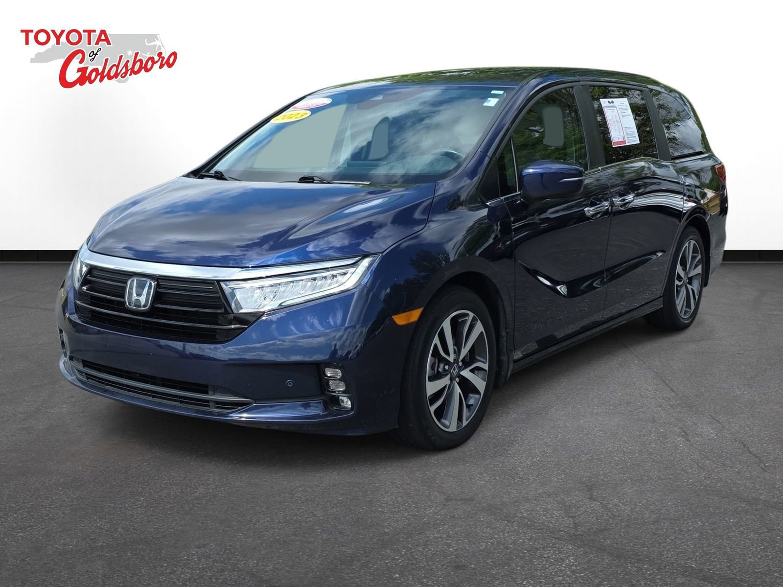 Used 2023 Honda Odyssey Touring image 1