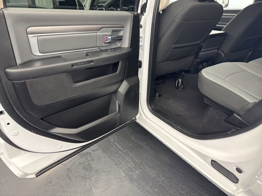 Used 2023 RAM 1500 Classic SLT image 35