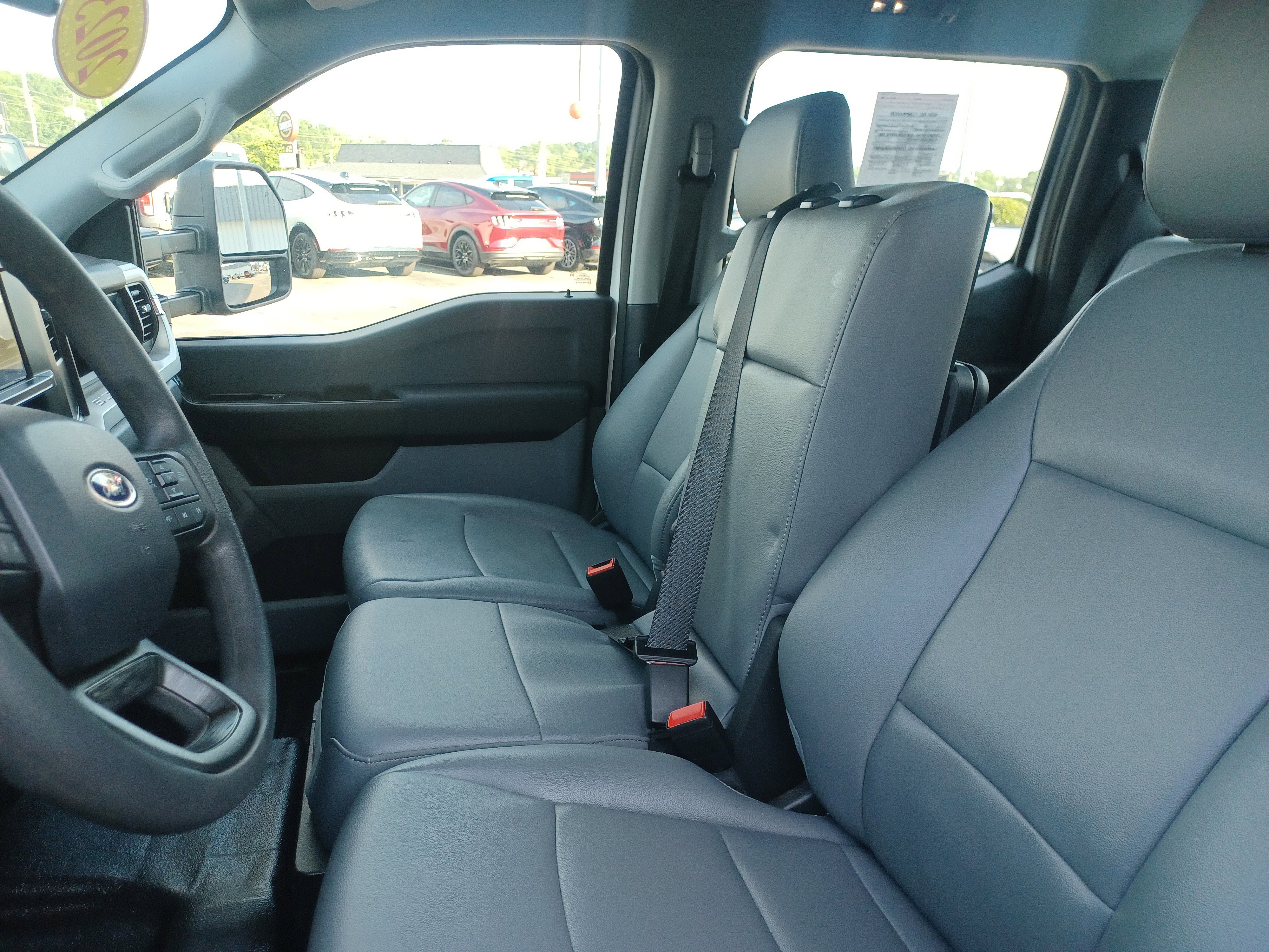 Used 2025 Ford F250 XL w/ XL Chrome Package image 21
