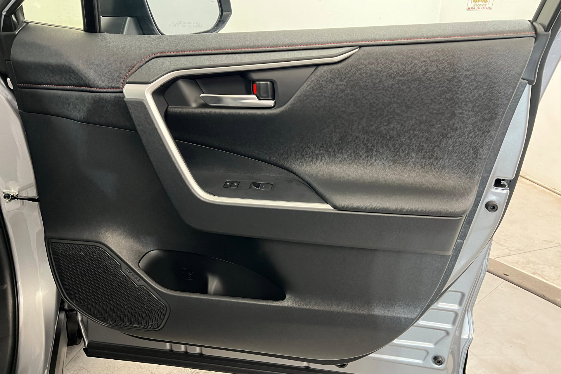 Certified 2025 Toyota RAV4 XSE image 23