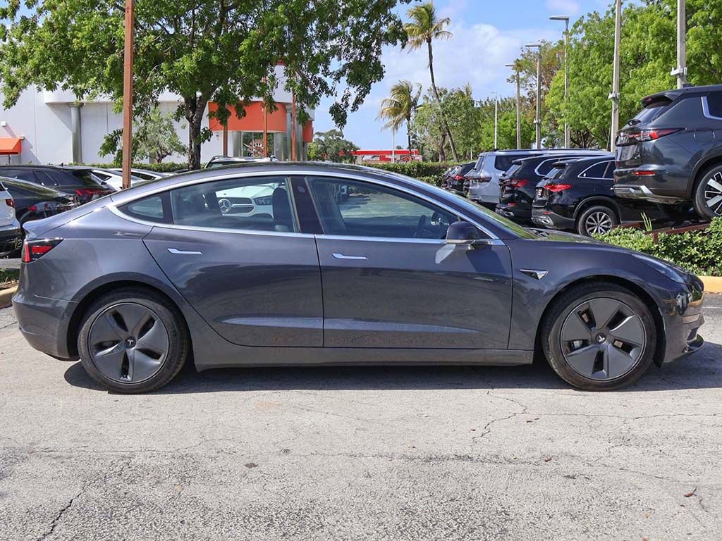 Used 2018 Tesla Model 3 Long Range AWD/4WD image 19