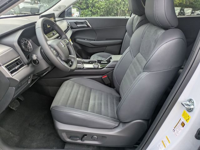 New 2025 Mitsubishi Outlander Trail Edition image 14