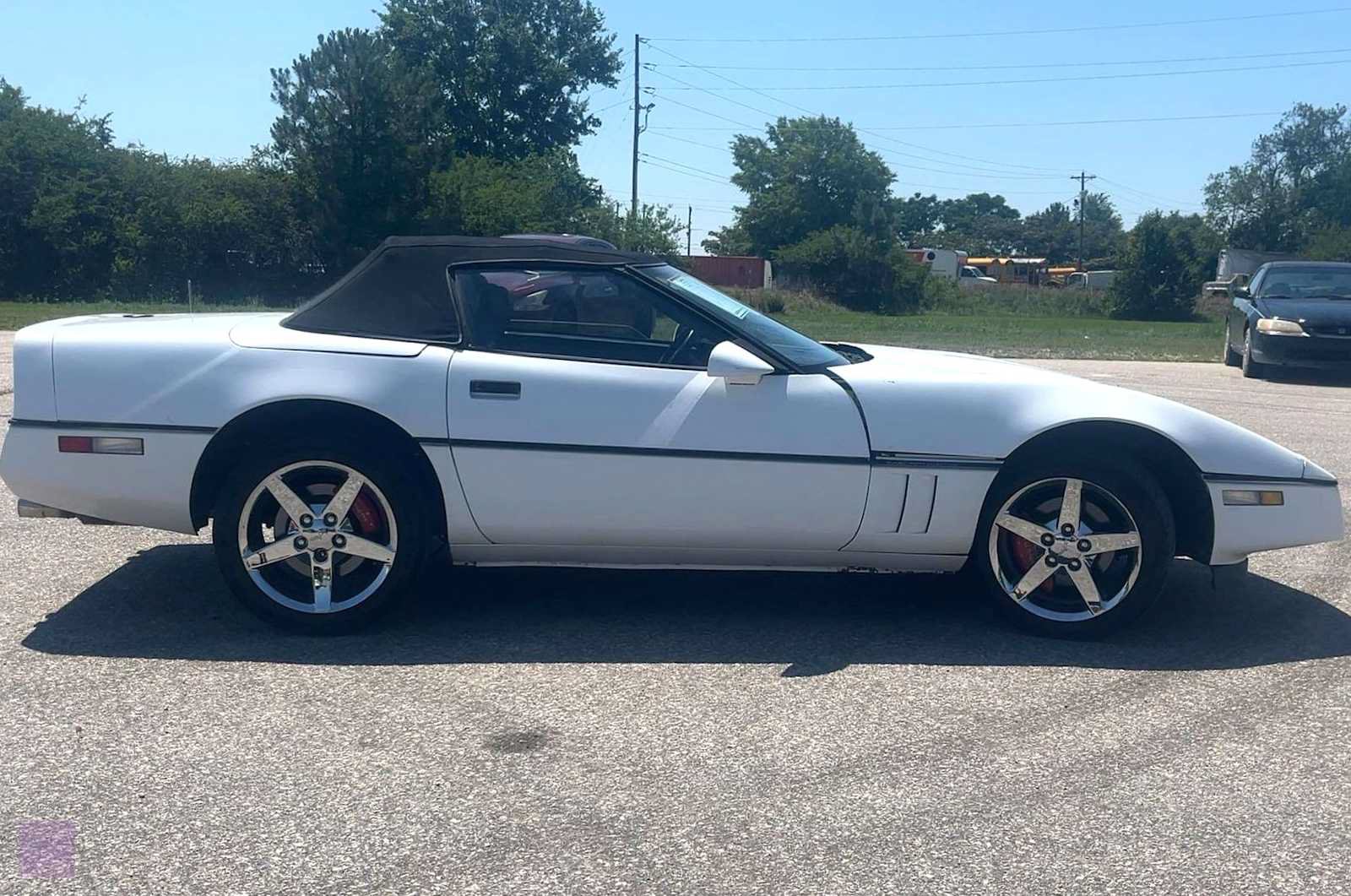 Used 1989 Chevrolet Corvette Convertible RWD image 7