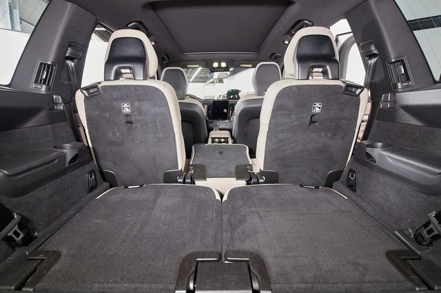 Certified 2026 Volvo XC90 B6 Plus AWD/4WD image 22