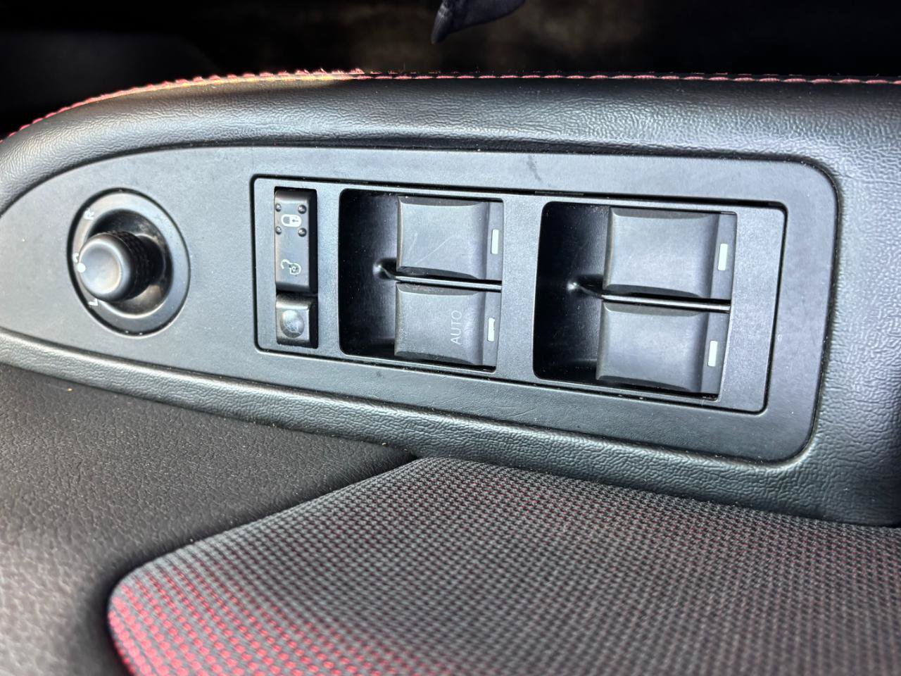 Used 2012 Dodge Avenger SXT Plus FWD image 16