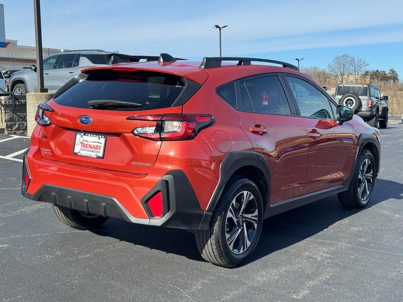 Used 2024 Subaru Crosstrek 2.0i Premium image 3