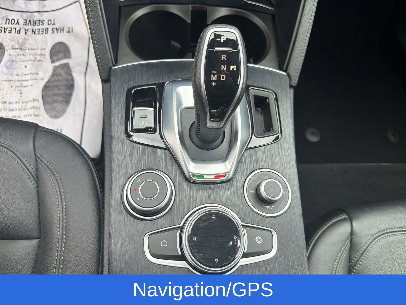 Used 2024 Alfa Romeo Stelvio Sprint image 16