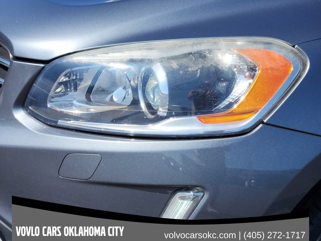 Used 2017 Volvo XC60 T6 Dynamic w/ Preferred Option Package AWD/4WD image 9