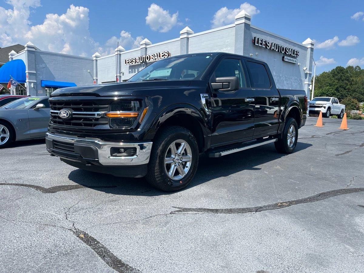 Used 2025 Ford F150 XLT w/ Equipment Group 301A Standard AWD/4WD image 3