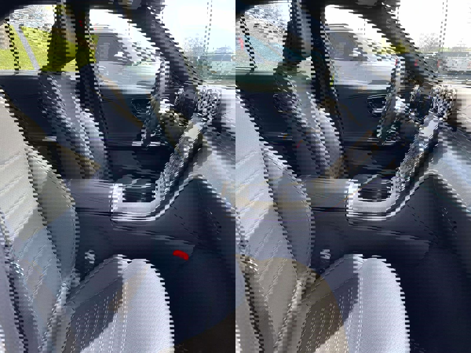 Used 2023 Mercedes-Benz C 300 Sedan image 12