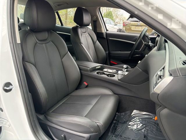 Used 2020 Genesis G70 2.0T AWD/4WD image 9