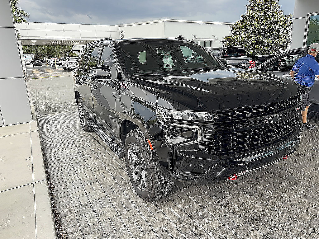 Certified 2023 Chevrolet Tahoe Z71 w/ Luxury Package AWD/4WD image 62