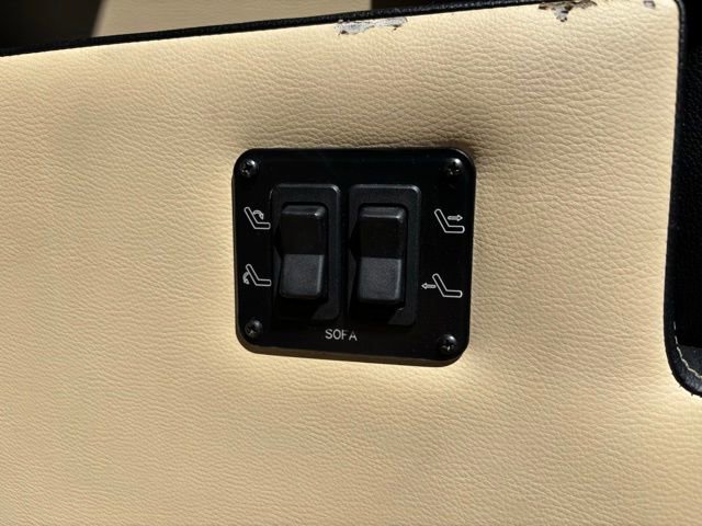 Used 2021 RAM ProMaster 2500 w/ Premium Appearance Group FWD image 12