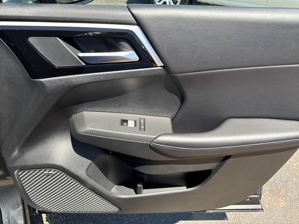 New 2026 Mitsubishi Outlander LE FWD image 37