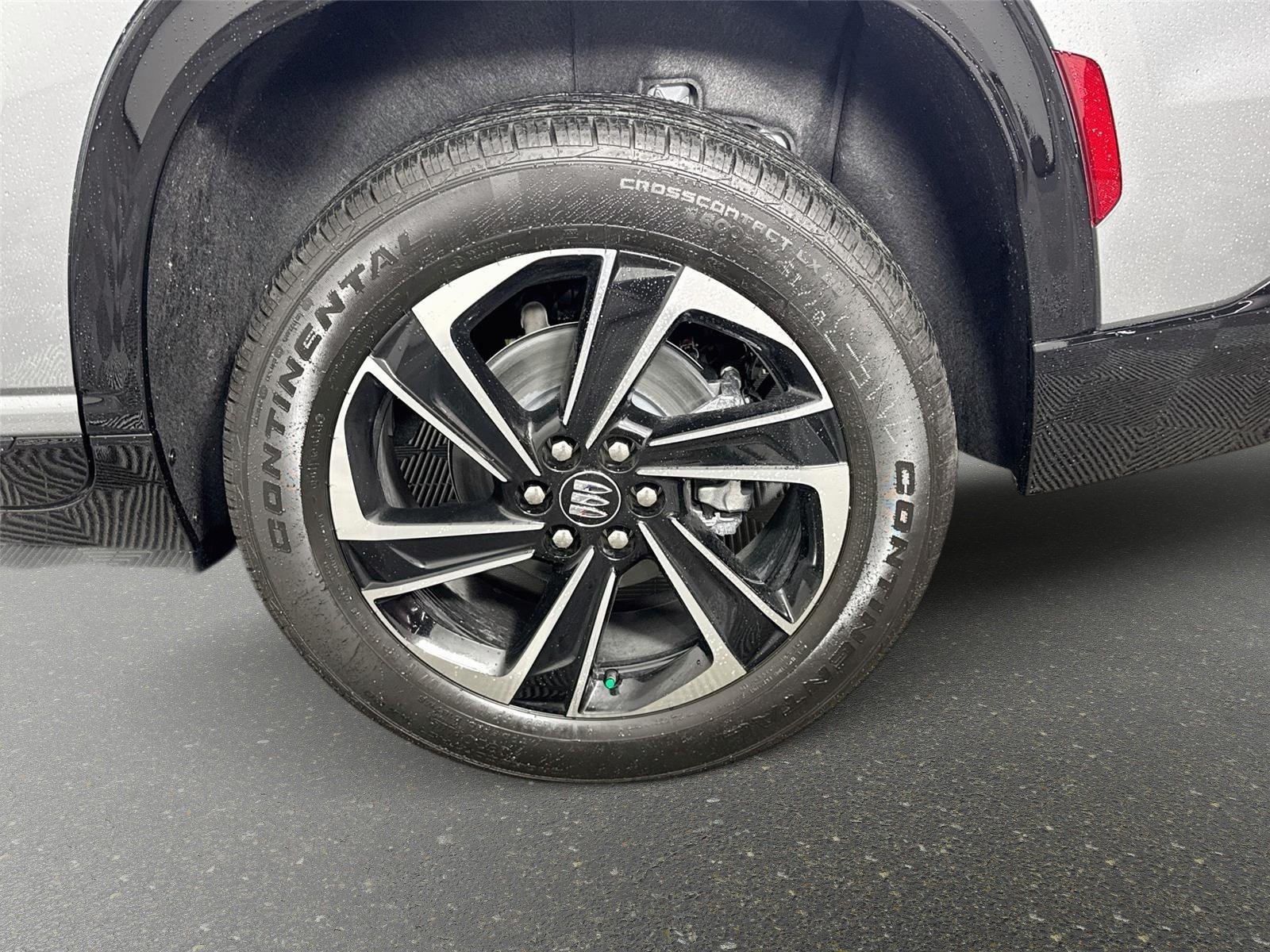 New 2026 Buick Enclave Sport Touring FWD image 32