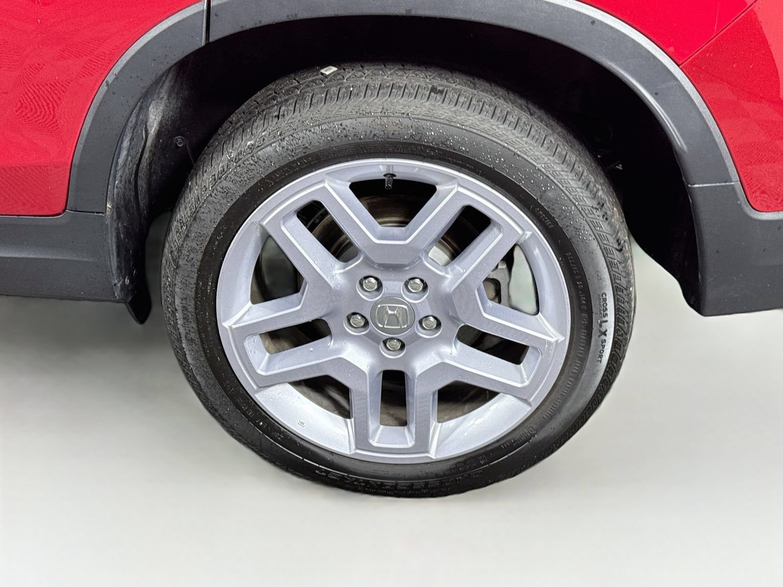 Certified 2025 Honda Passport EX-L image 8
