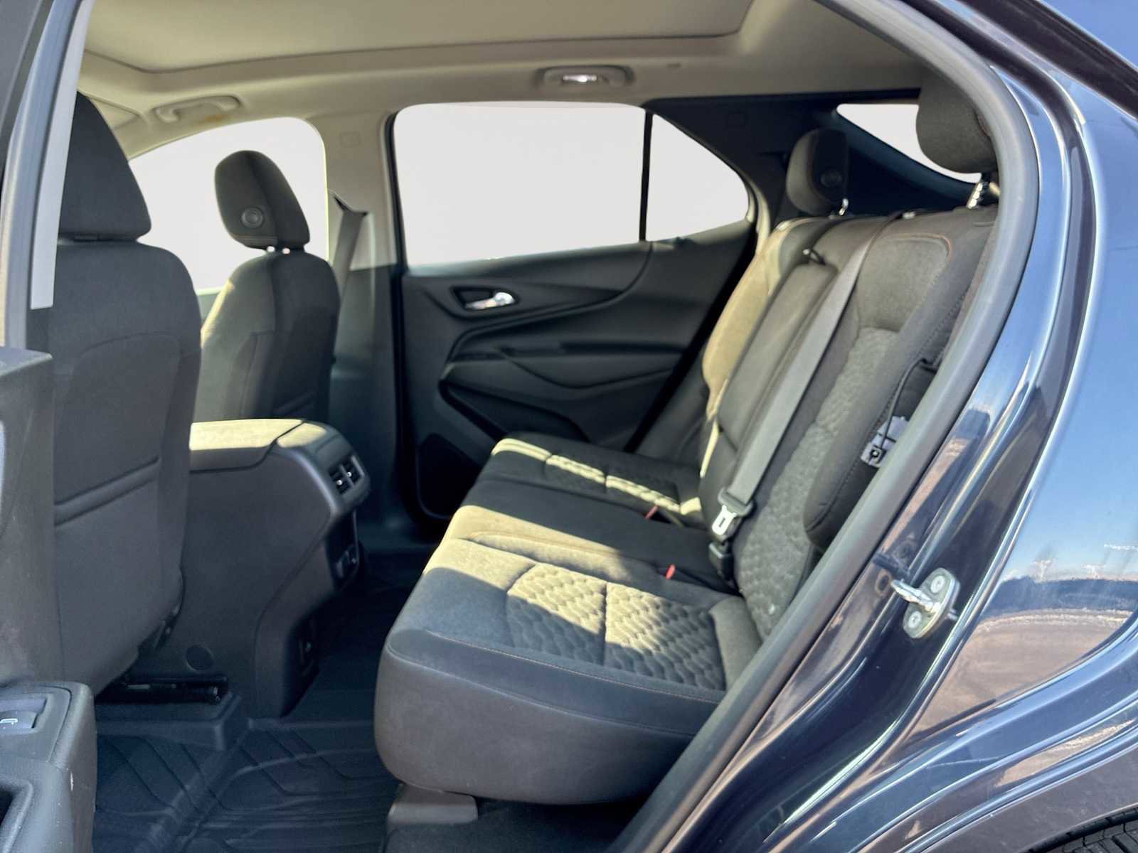 Used 2018 Chevrolet Equinox LT image 25