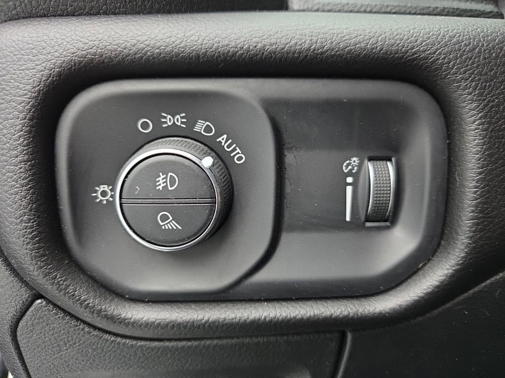 Used 2023 RAM 1500 Big Horn image 24