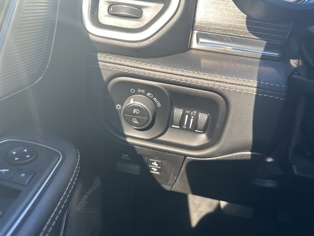 Used 2019 RAM 1500 Limited image 18