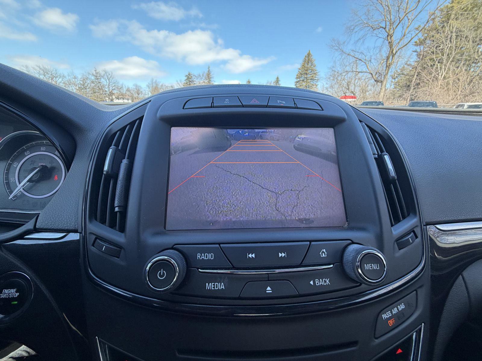 Used 2015 Buick Regal Premium image 25