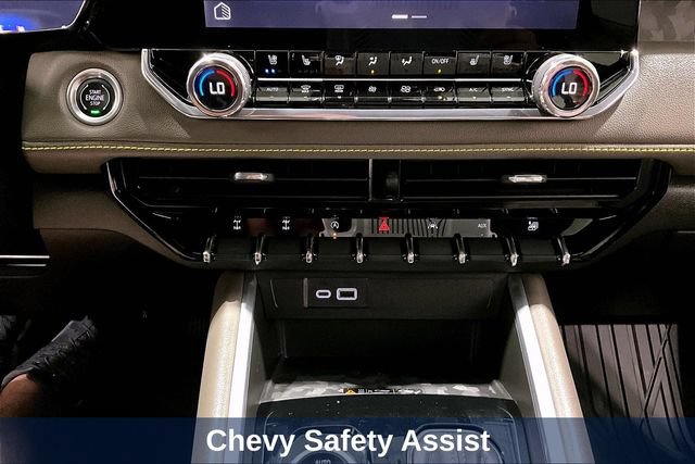 Used 2024 Chevrolet Colorado ZR2 w/ ZR2 Convenience Package III AWD/4WD image 23