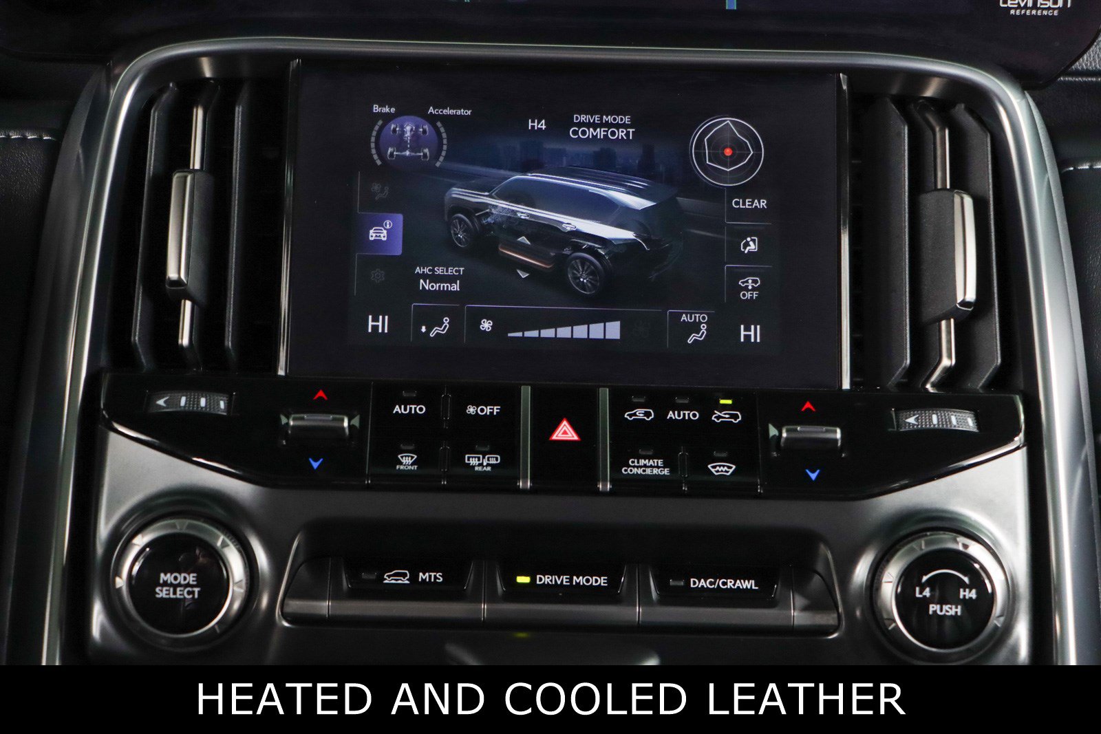 Used 2025 Lexus LX 600 4WD w/ Luxury Package image 21