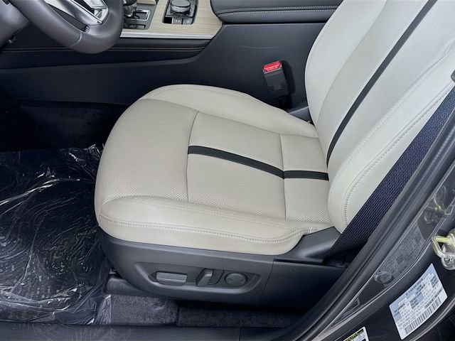 New 2025 MAZDA CX-90 Plug-In Hybrid w/ Preferred image 18