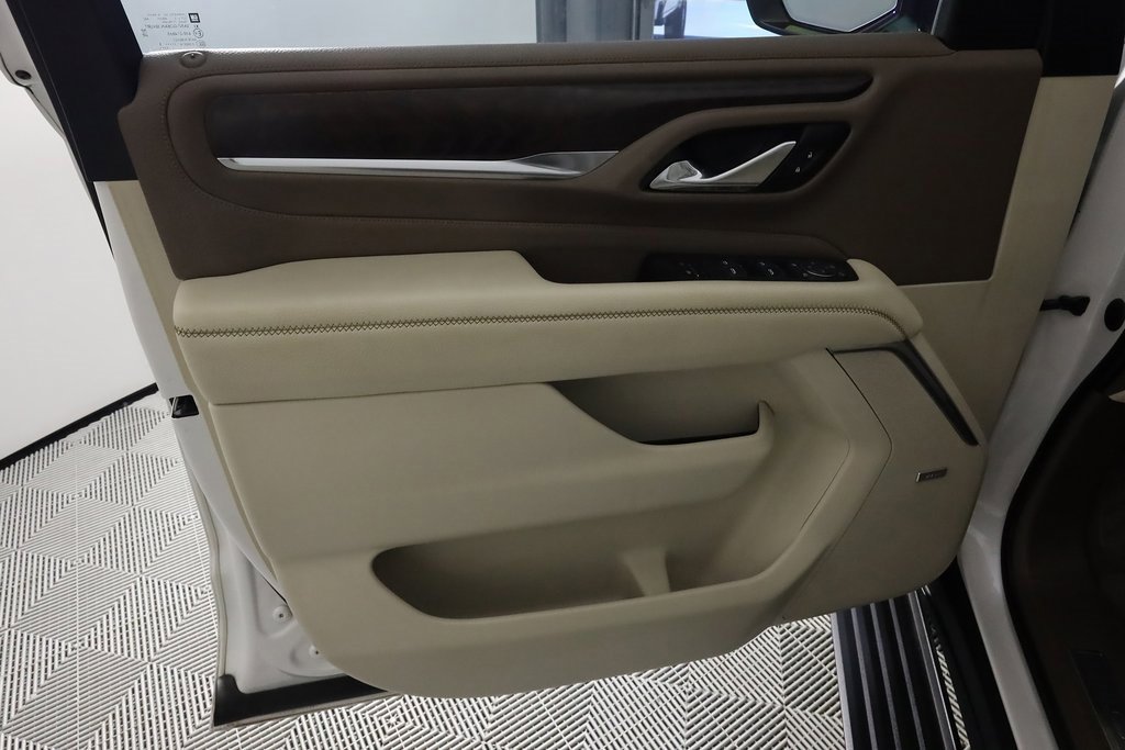 Used 2021 GMC Yukon Denali w/ Denali Premium Package image 19