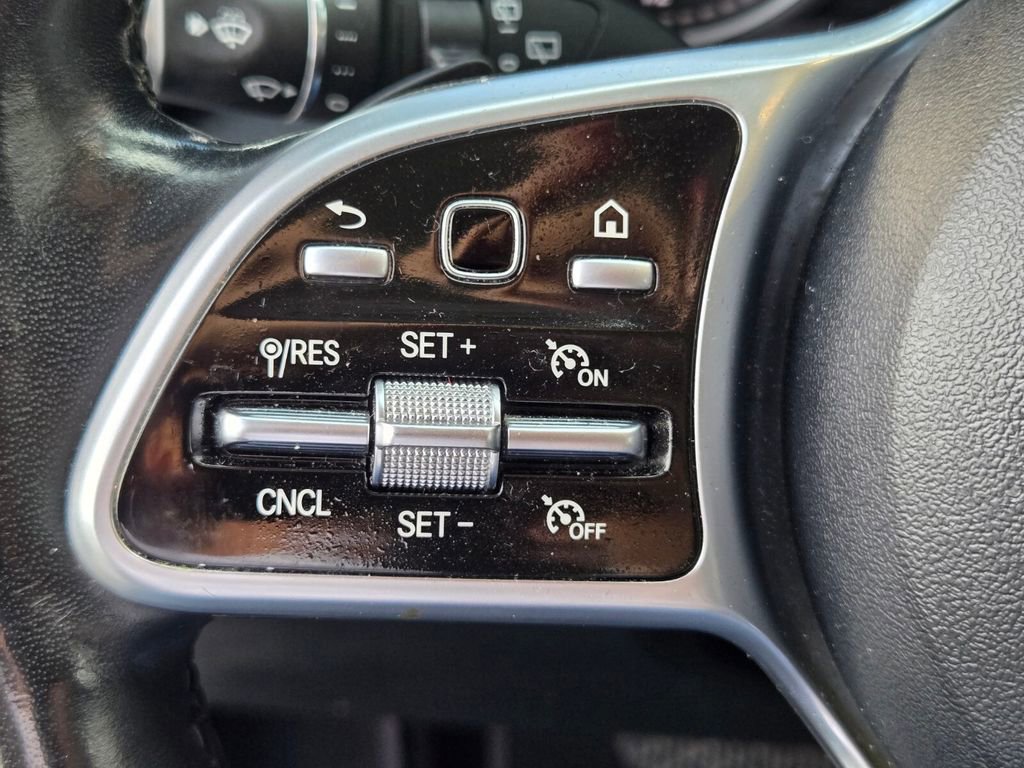 Used 2021 Mercedes-Benz GLC 300 4MATIC image 24