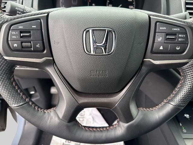 Used 2025 Honda Ridgeline TrailSport image 7