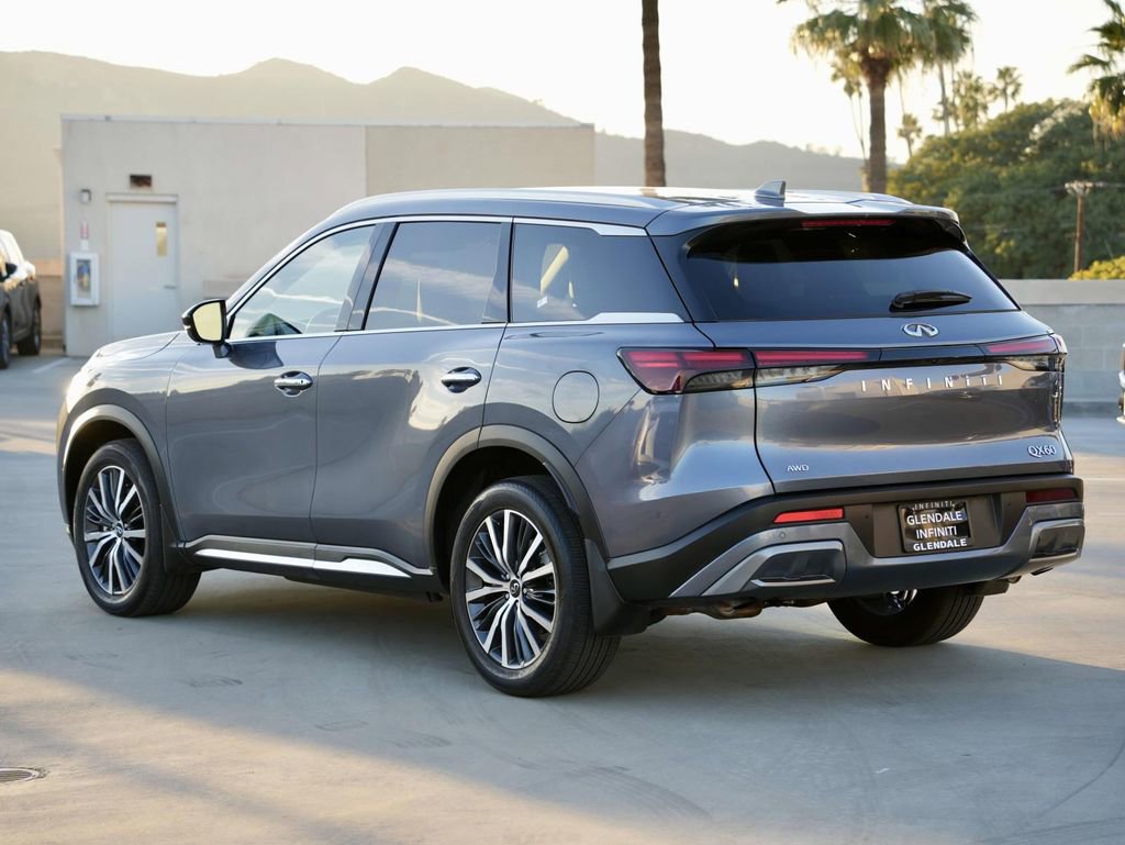 Certified 2025 INFINITI QX60 Sensory image 4
