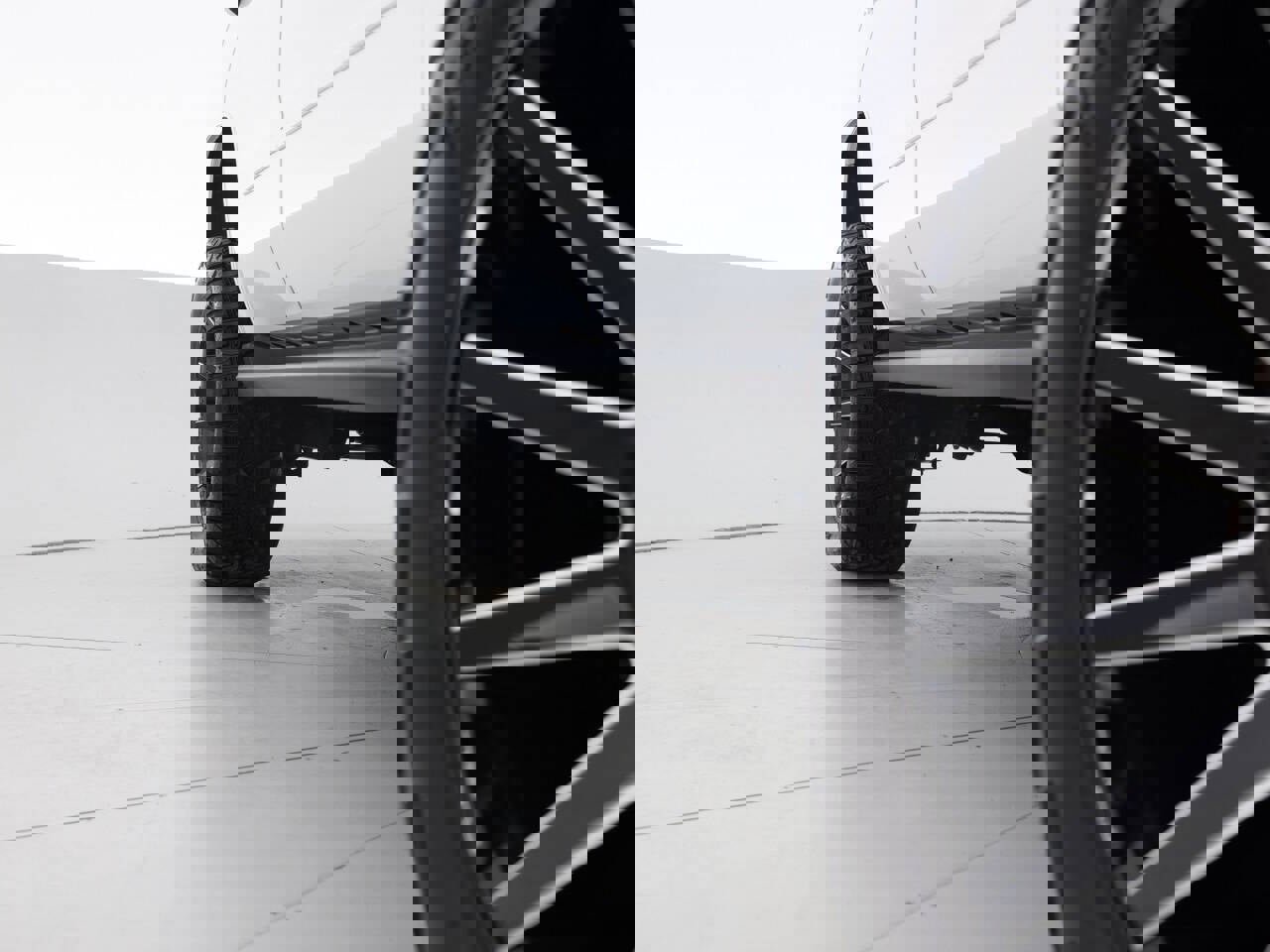 Used 2018 Chevrolet Tahoe LT image 21