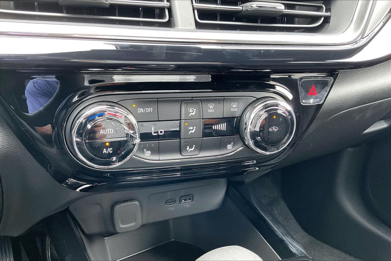 New 2026 Chevrolet Trax RS w/ Driver Confidence Package FWD image 19