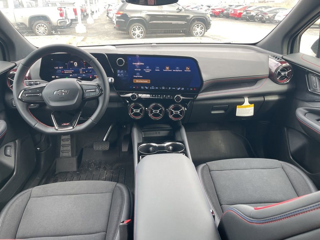 New 2025 Chevrolet Blazer EV RS image 16