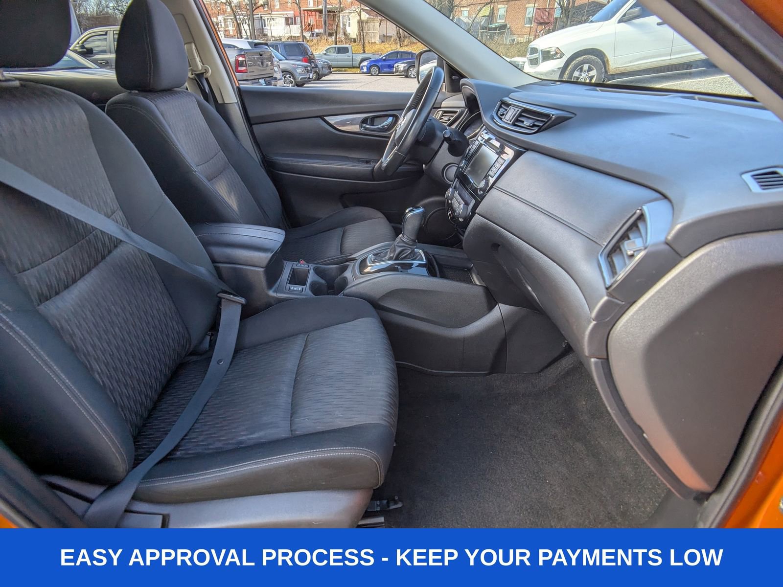 Used 2019 Nissan Rogue SV image 15