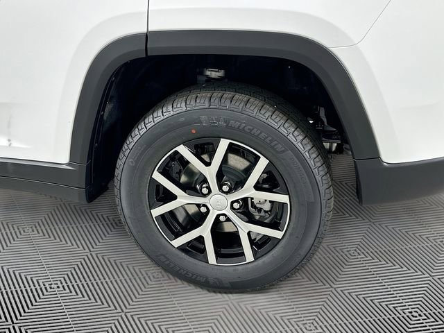 New 2025 Jeep Grand Cherokee Limited w/ Luxury Tech Group II image 16