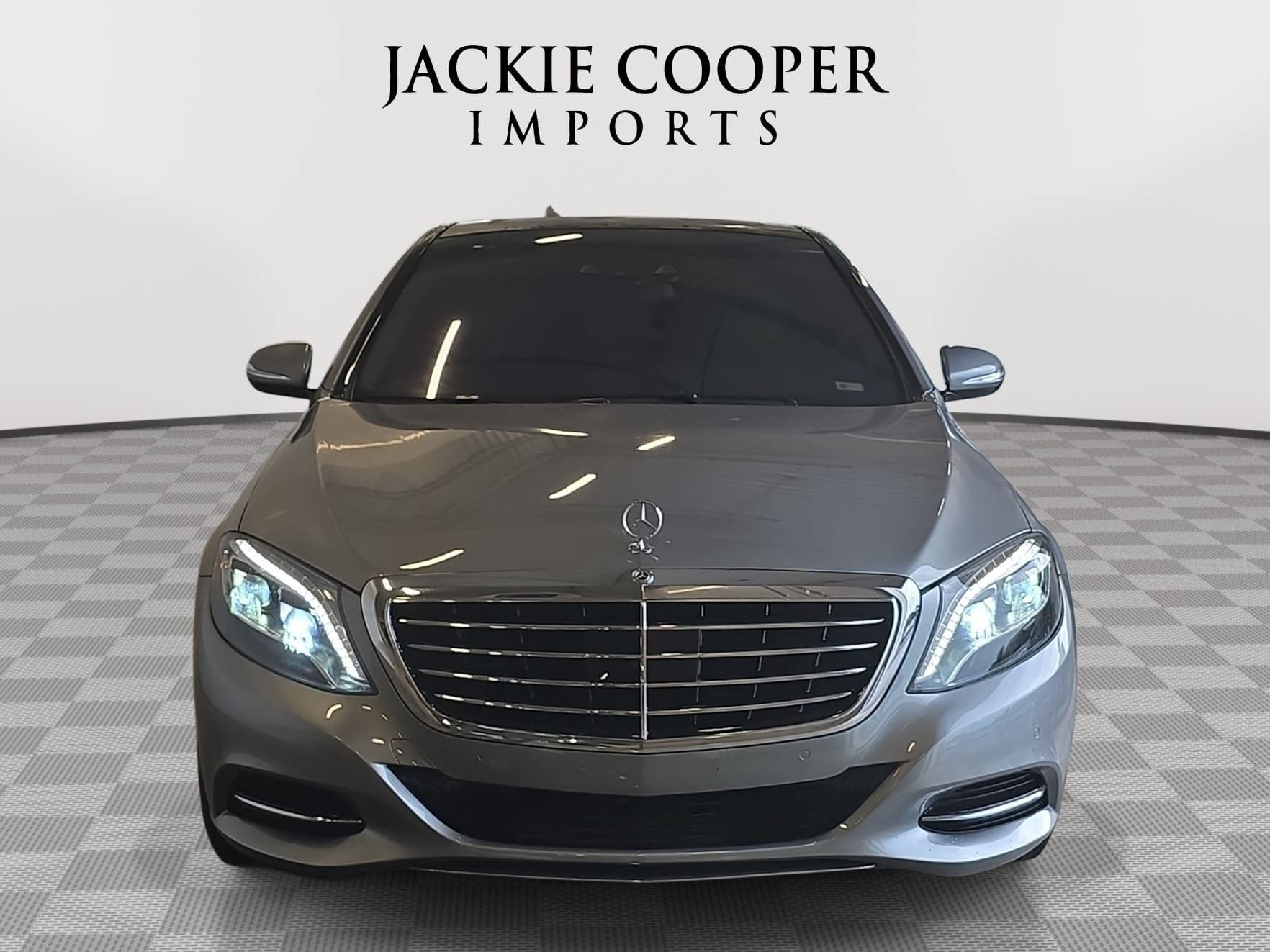 Used 2015 Mercedes-Benz S 550 4MATIC Sedan image 2