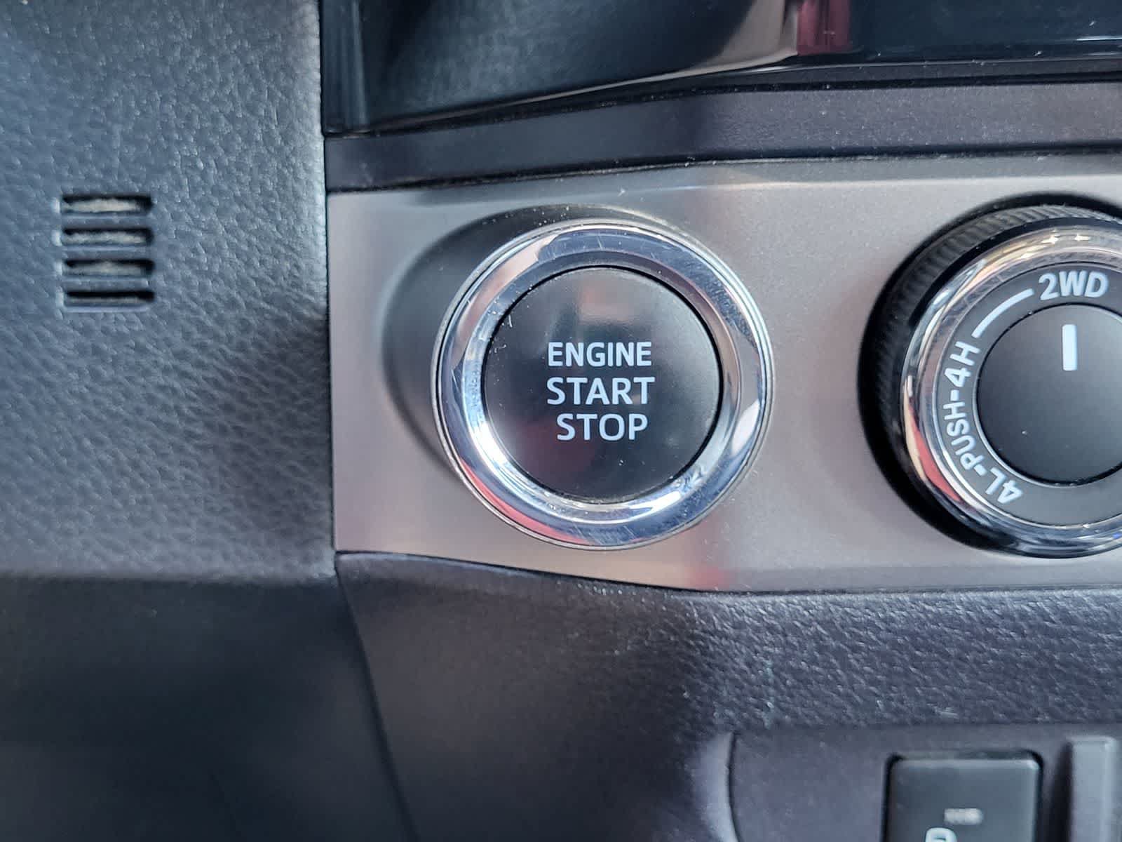 Used 2018 Toyota Tacoma Limited AWD/4WD image 22