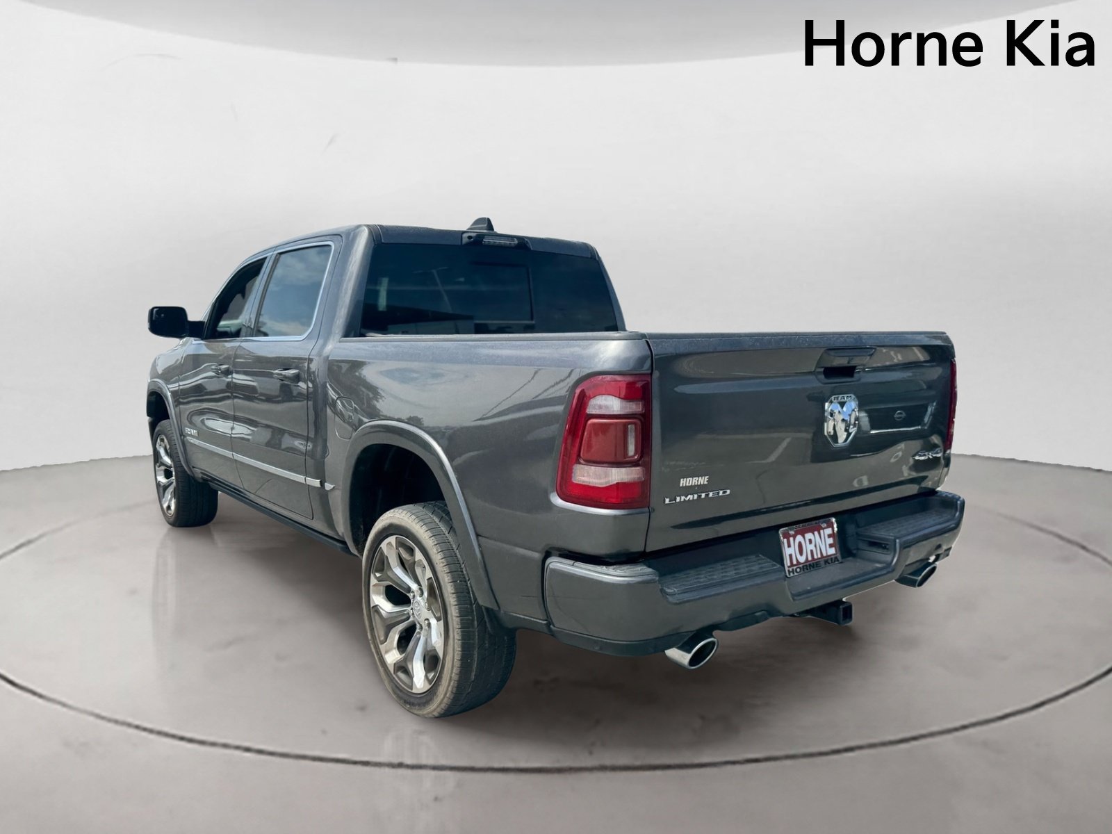 Used 2023 RAM 1500 Limited AWD/4WD image 5