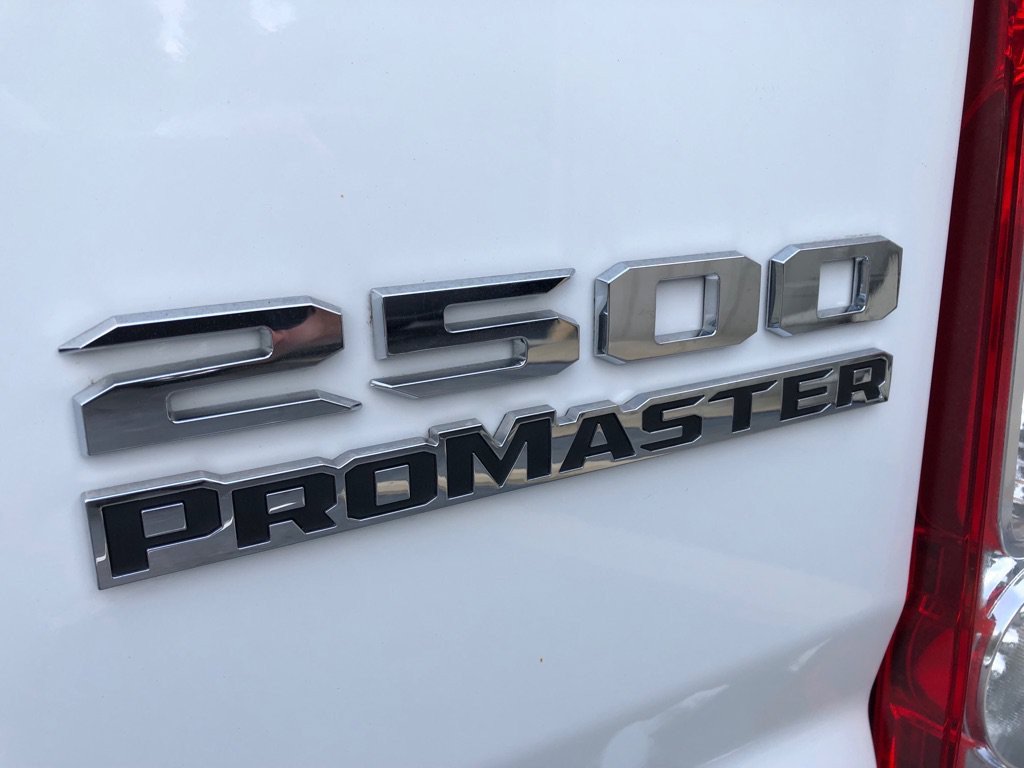 Used 2025 RAM ProMaster 2500 w/ Convenience Group FWD image 15