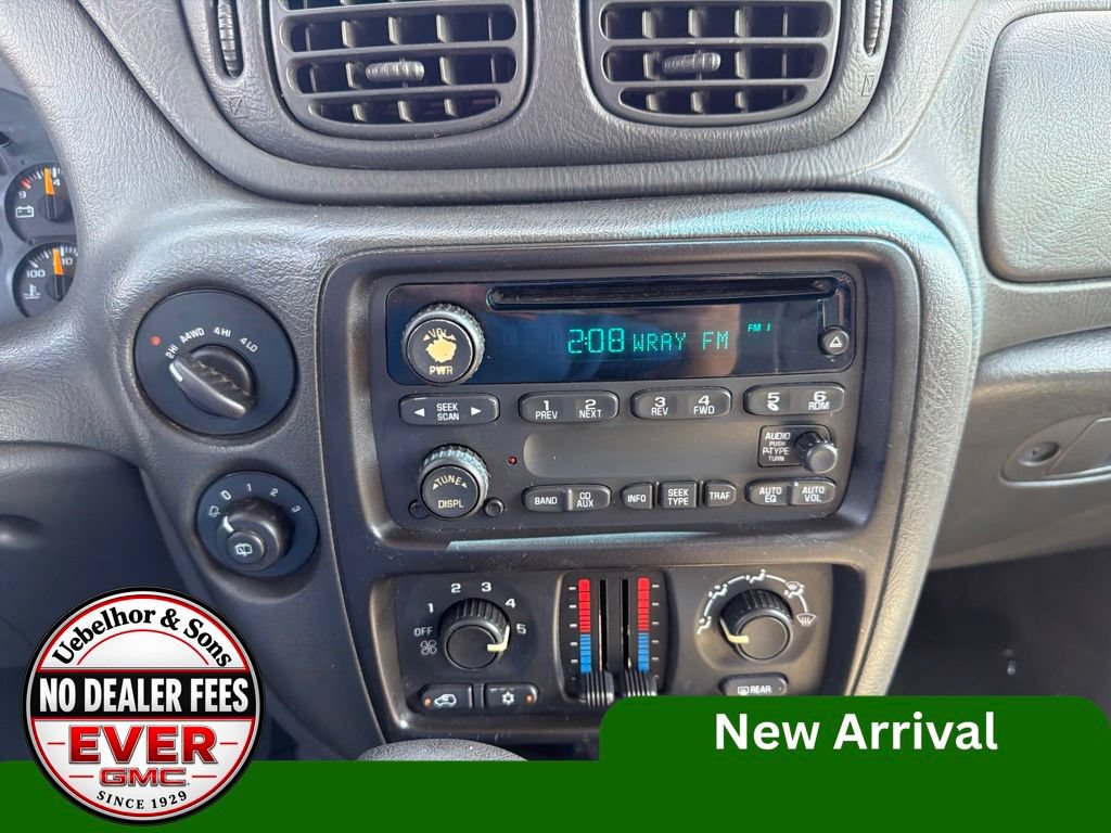 Used 2004 Chevrolet TrailBlazer LT w/ LT Preferred Equipment Group AWD/4WD image 23