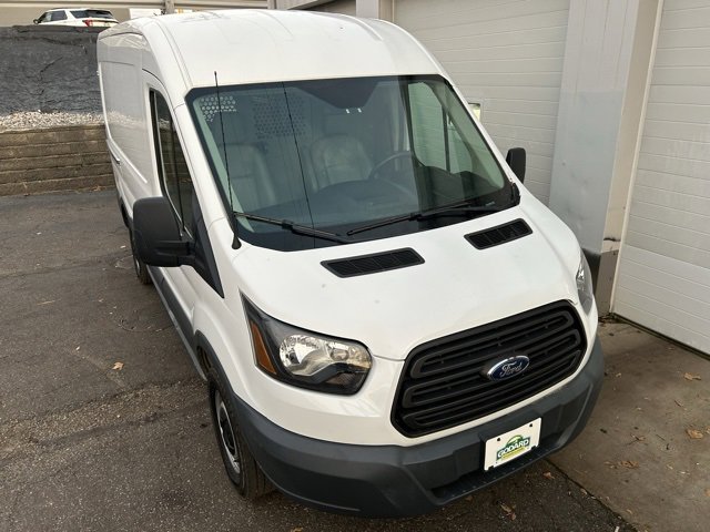 Used 2015 Ford Transit 250 130 Medium Roof image 7