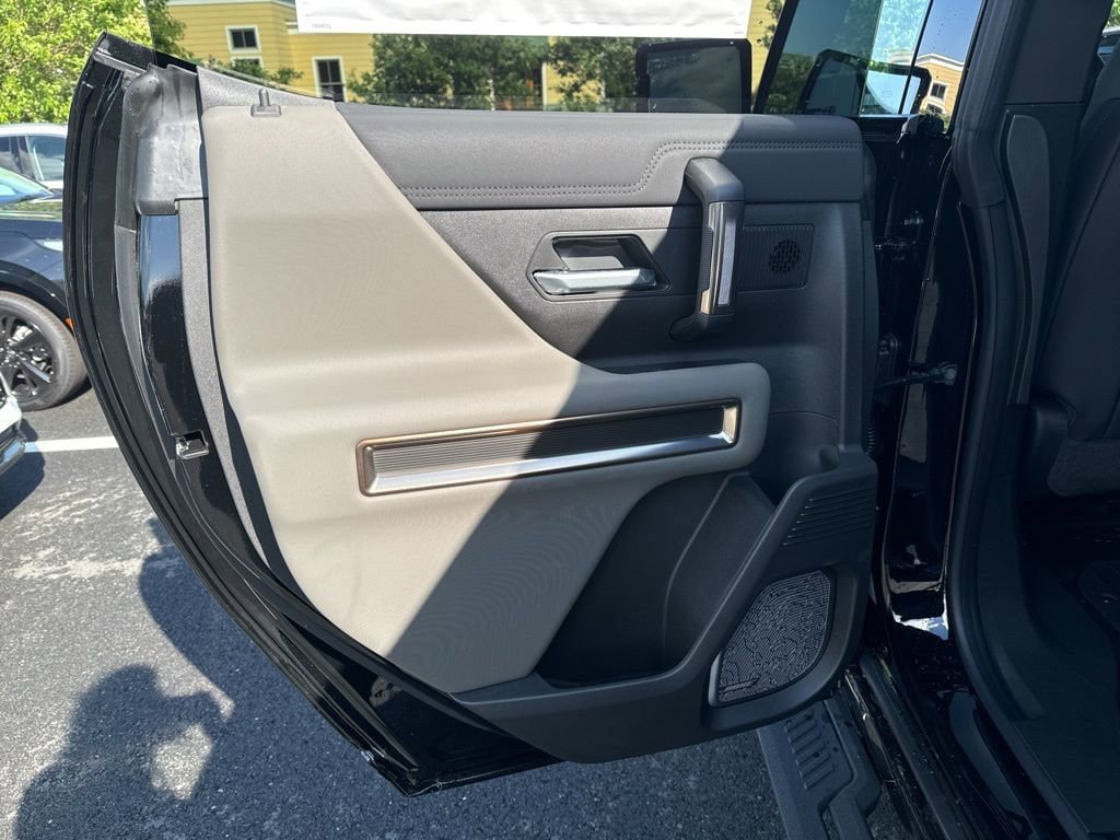 New 2025 GMC Hummer EV 3X w/ LPO, Sport Package AWD/4WD image 41
