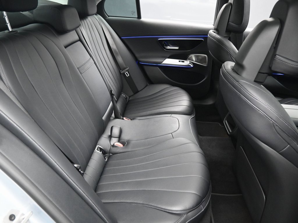 Used 2024 Mercedes-Benz E 350 4MATIC Sedan w/ Leather Package image 36