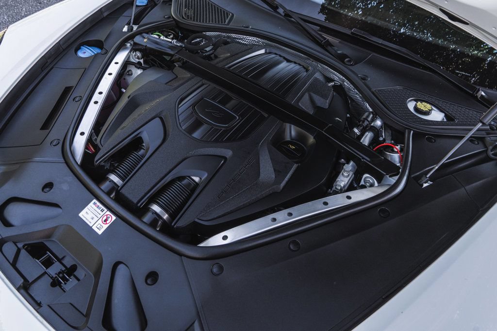 Used 2023 Porsche Panamera image 36