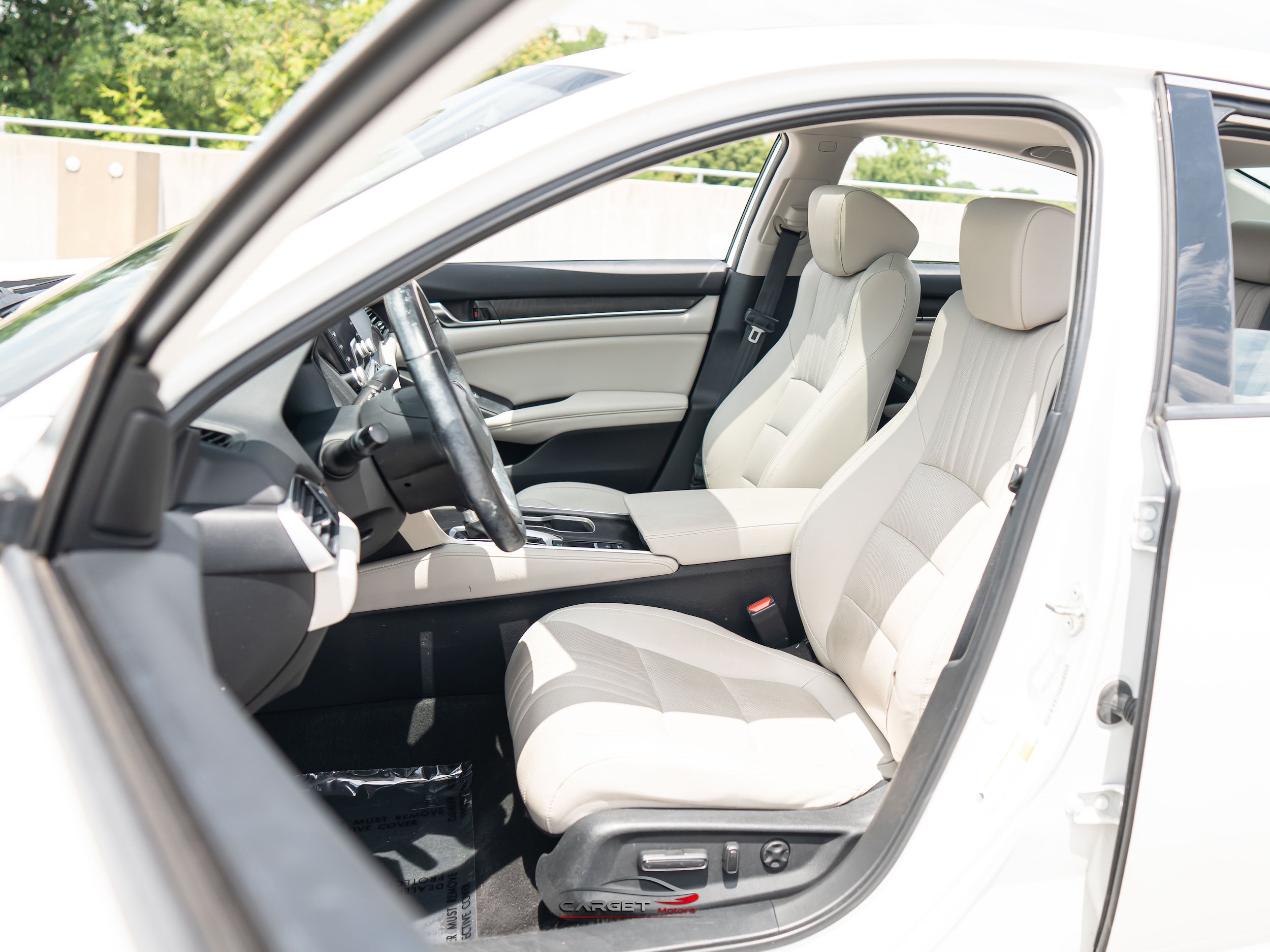 Used 2020 Honda Accord EX-L image 16