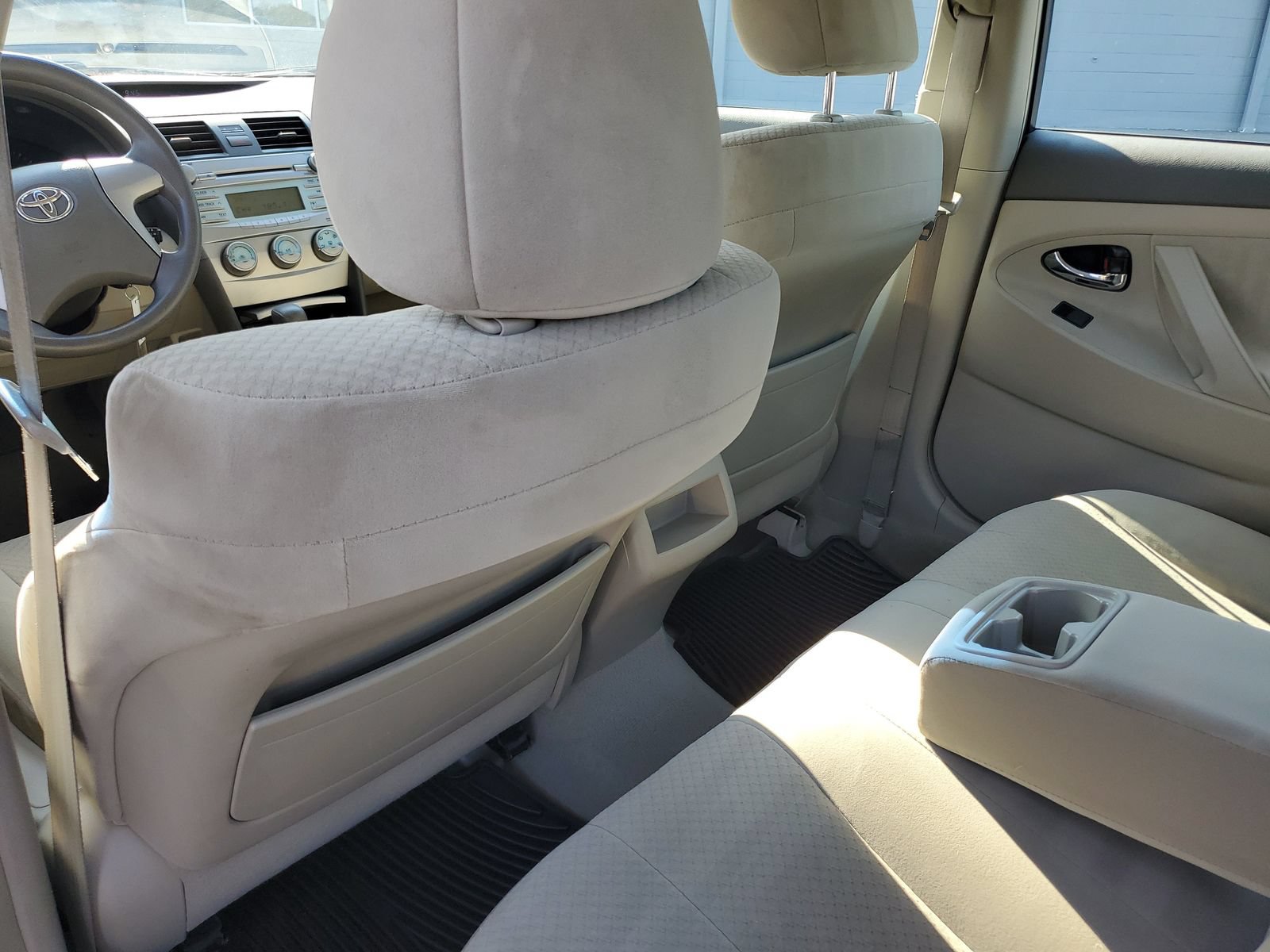 Used 2009 Toyota Camry LE FWD image 14